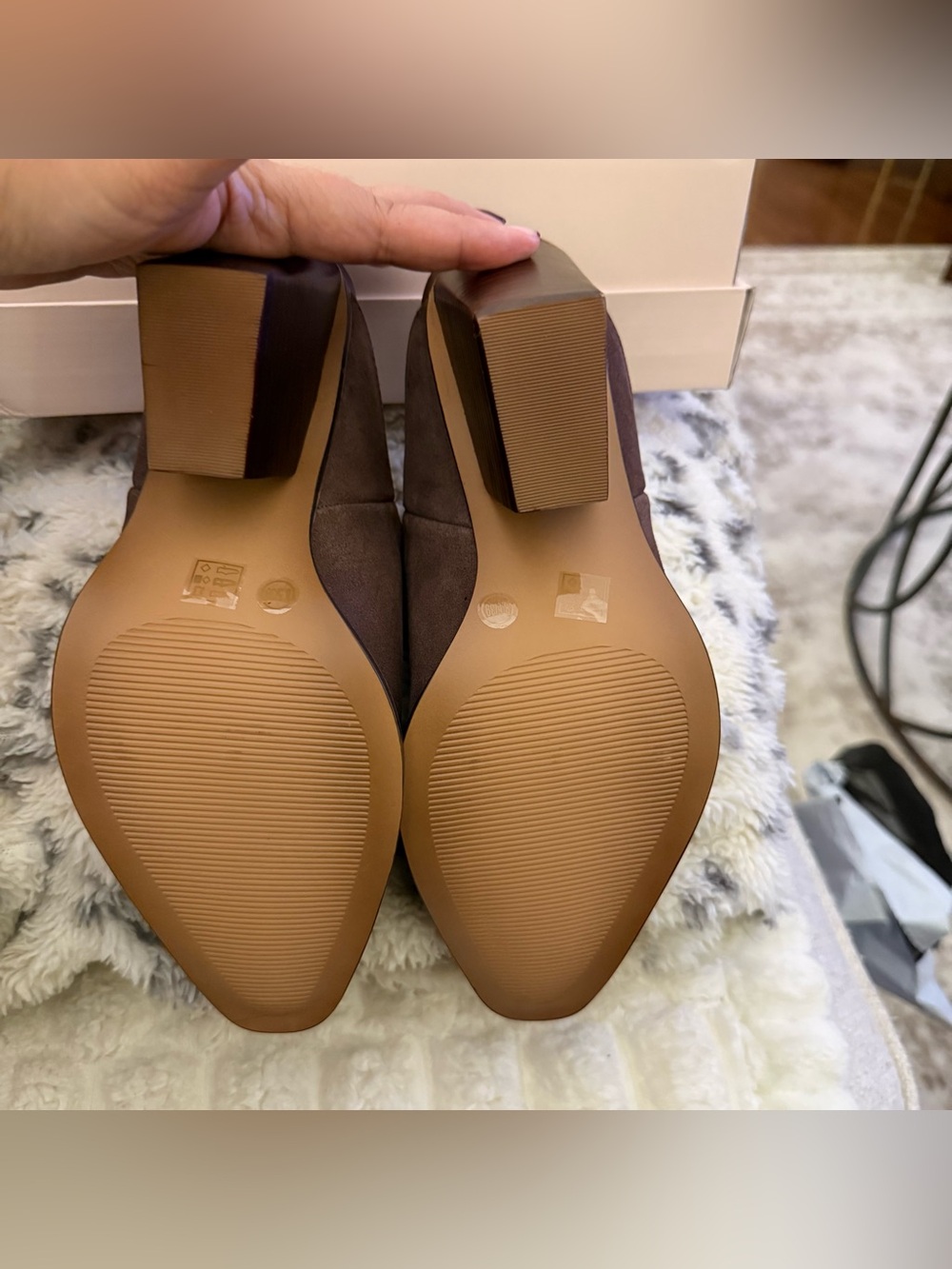 NEW Chinese Laundry Crinkle Brown Suede Mule Booties Size 8.5 - Picture 7 of 8